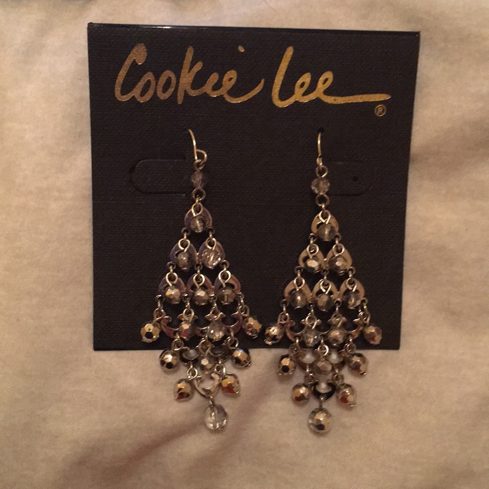 Dangle Earring